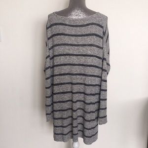 Free People Sweaters - Free People Grey oversized sweater Free People Sweaters - Free People Grey oversized sweater